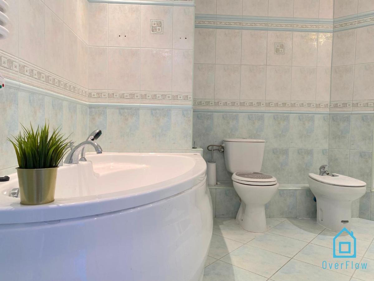 Teddy Bear Room Гданьск Экстерьер фото